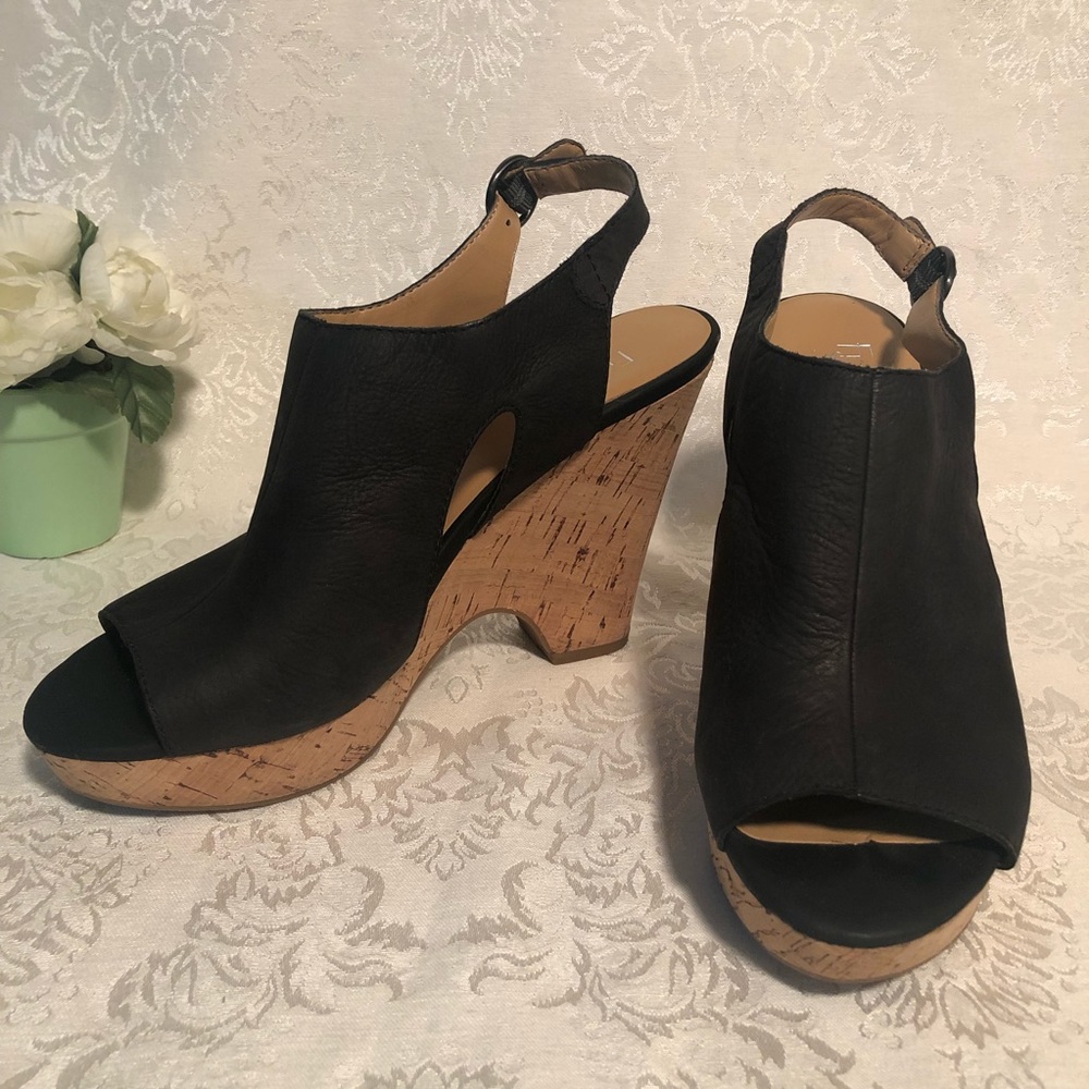 Franco Sarto Gabriel Black Leather Platform Wedge Sandals 9M